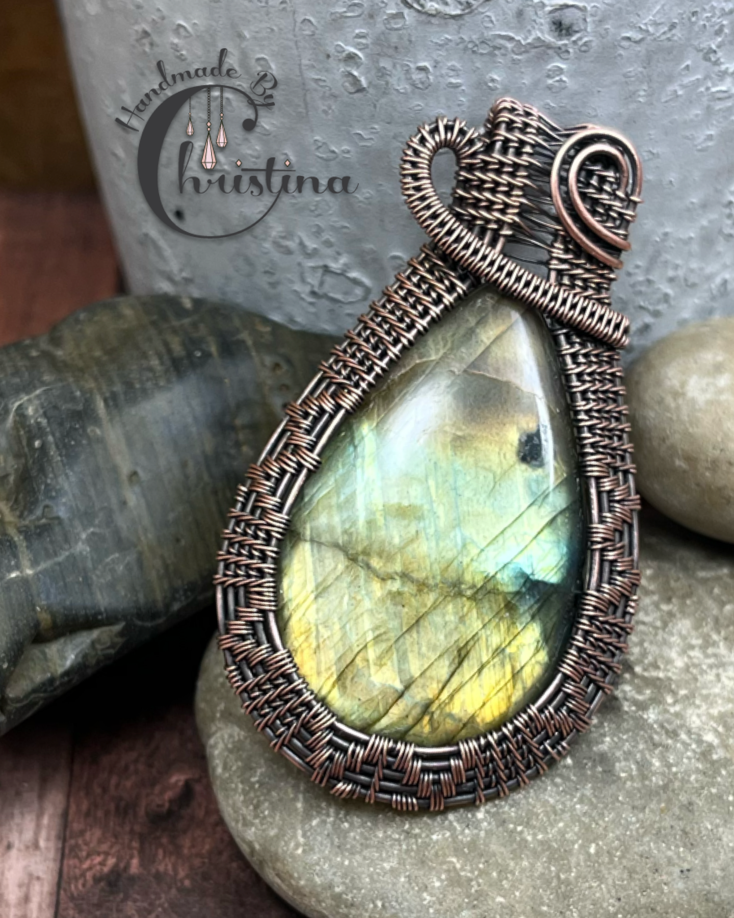 Wire wrapped labradorite deals
