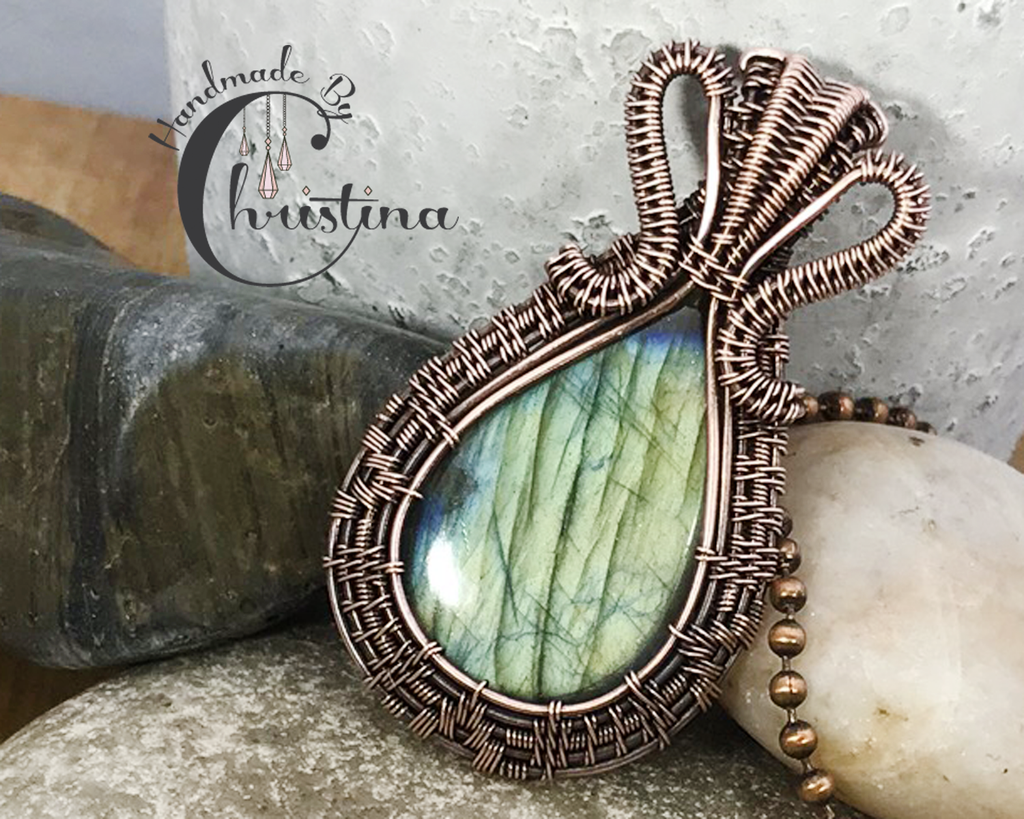 Handmade Oxidized Copper Wire Woven Elegant Green Labradorite Pendant Necklace Jewelry
